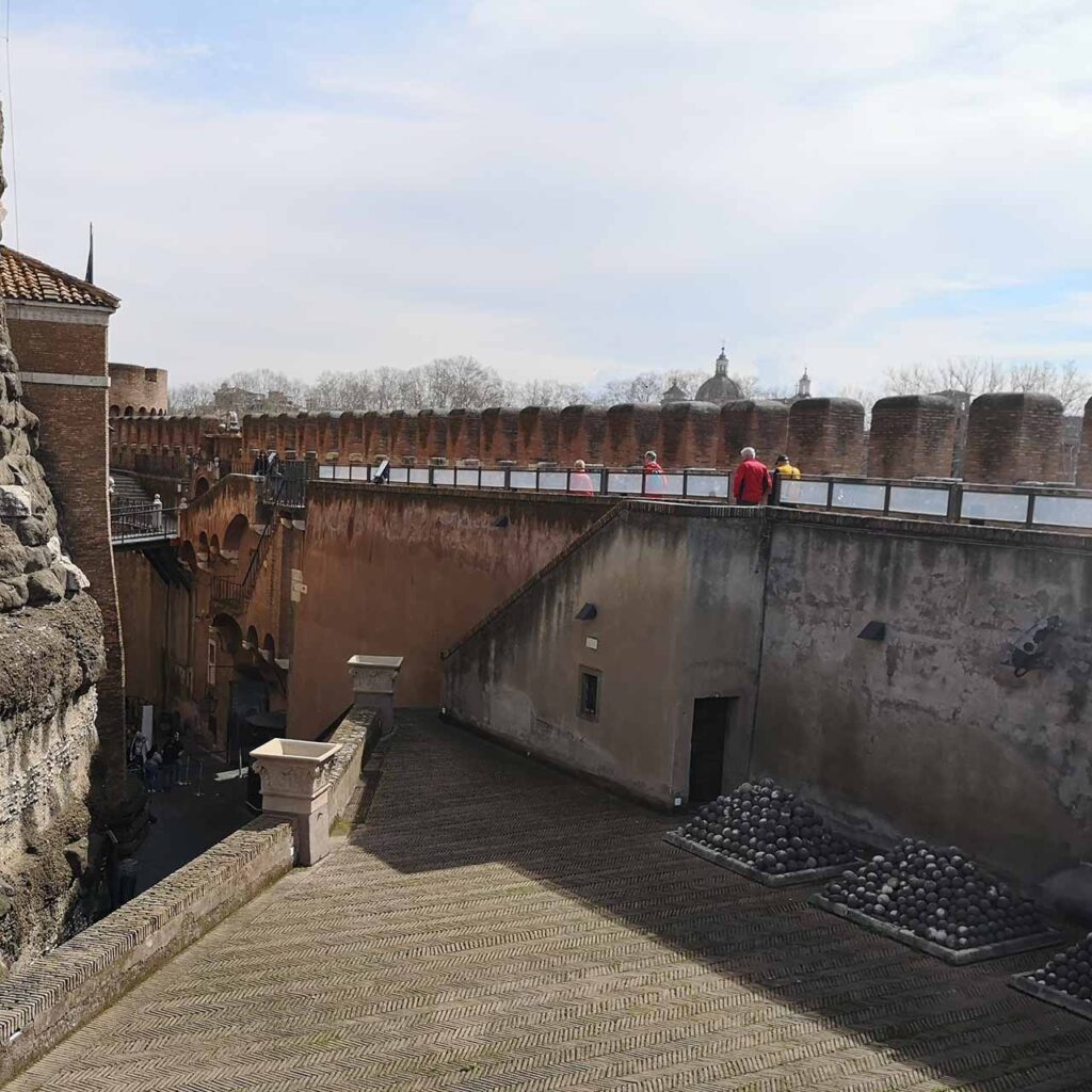 marcia ronda camminamento mura castel sant angelo