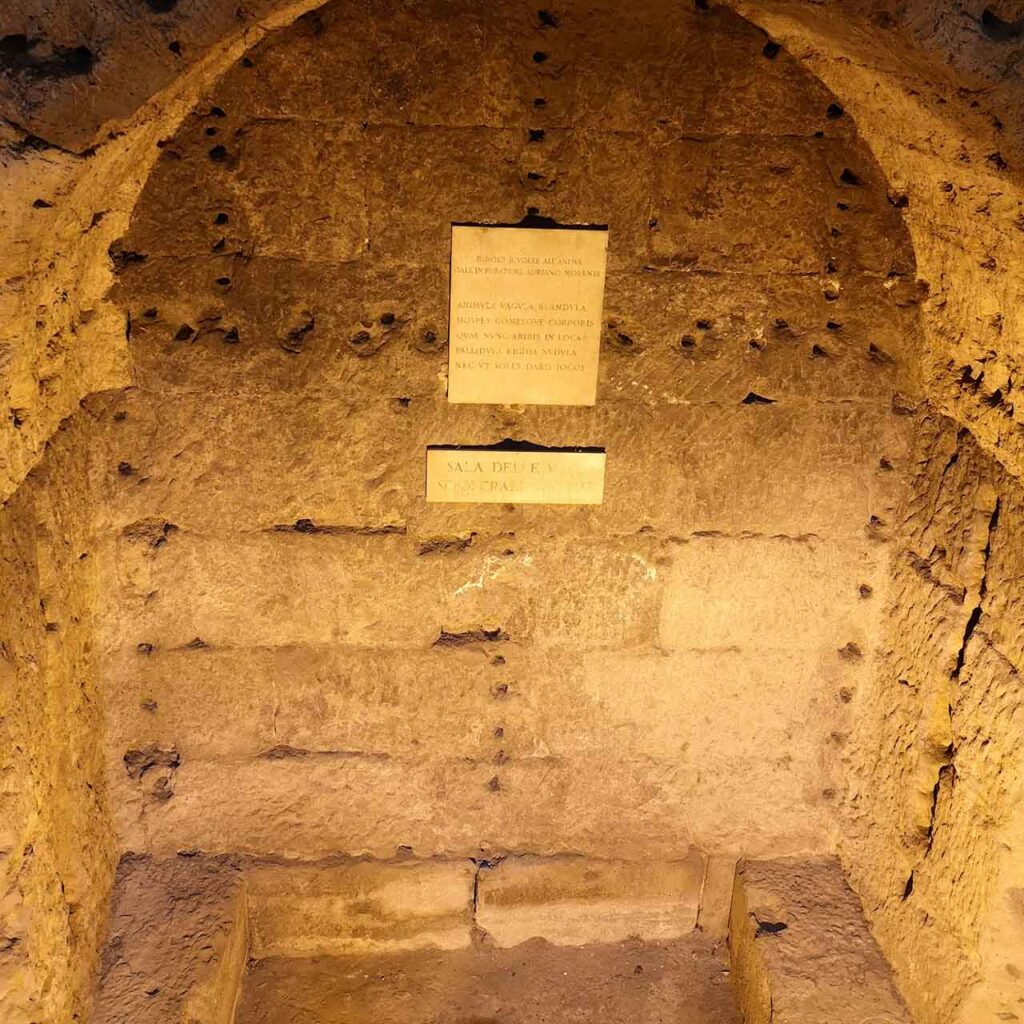 sala delle urne castel sant angelo interni